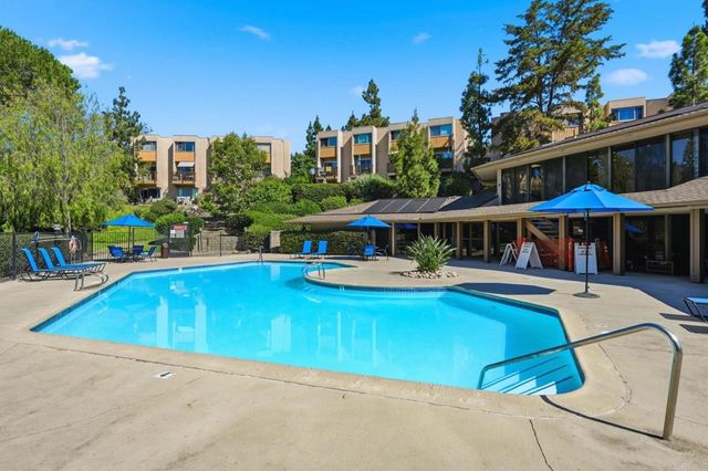 5700 Baltimore Drive 81, La Mesa, CA 91942