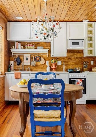 2411 Texas Avenue, Savannah, GA 31404
