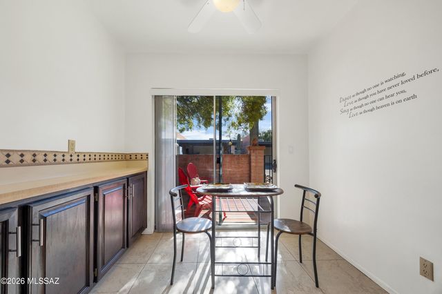 5521 N Arroyo Grande Drive, Tucson, AZ 85718