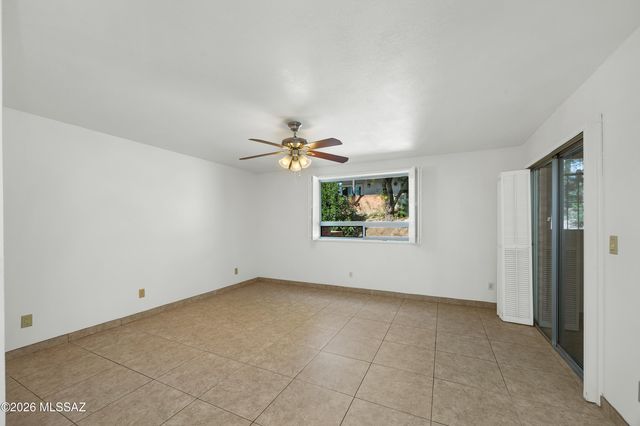 5521 N Arroyo Grande Drive, Tucson, AZ 85718