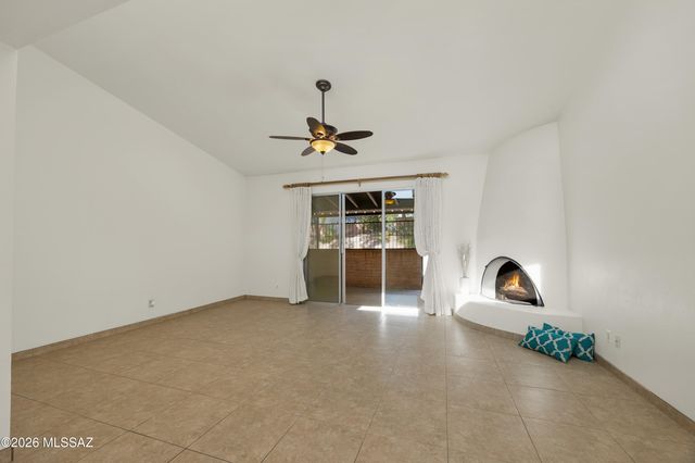 5521 N Arroyo Grande Drive, Tucson, AZ 85718