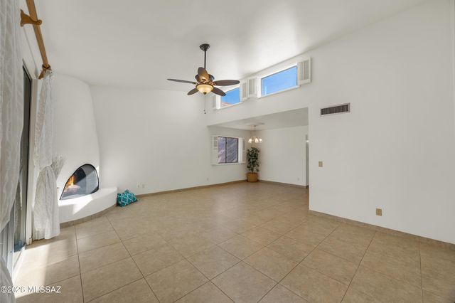 5521 N Arroyo Grande Drive, Tucson, AZ 85718