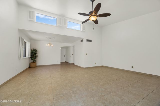 5521 N Arroyo Grande Drive, Tucson, AZ 85718