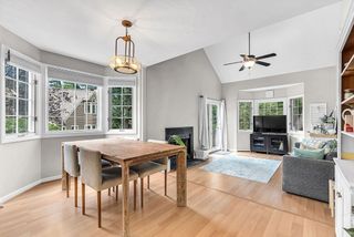 5 Weybridge Ln 5, Hopkinton, MA 01748