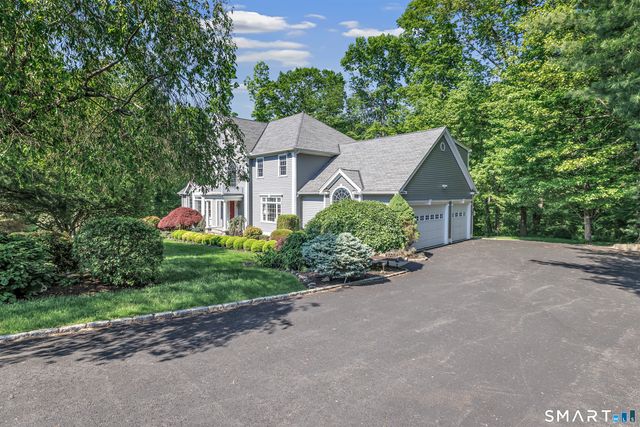 35 Hunting Ridge Road, Easton, CT 06612