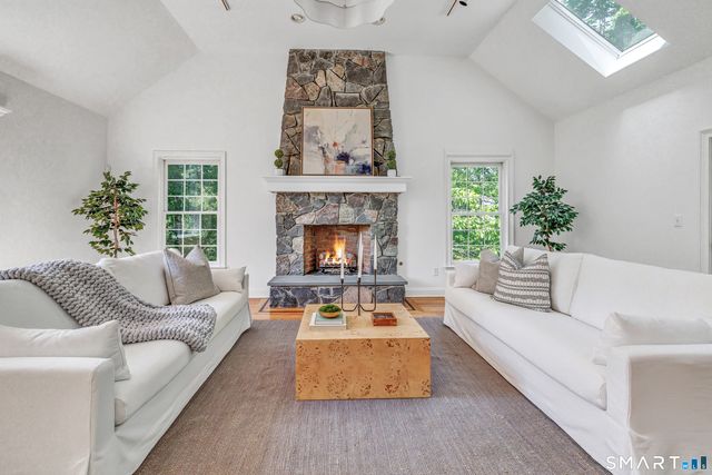 35 Hunting Ridge Road, Easton, CT 06612