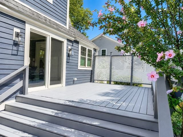 7 John Street, Needham, MA 02494