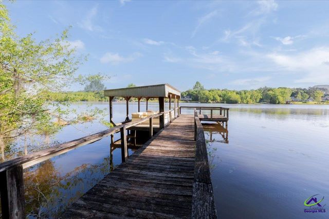 243 Mossland Dr, Perry, GA 31069