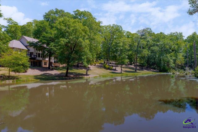 243 Mossland Dr, Perry, GA 31069