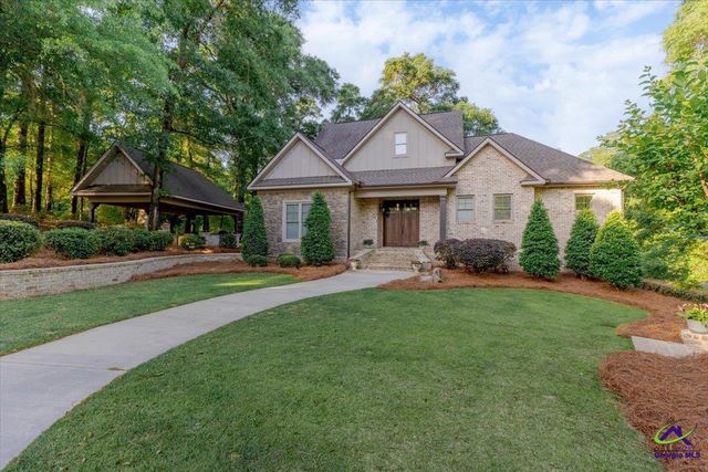243 Mossland Dr, Perry, GA 31069
