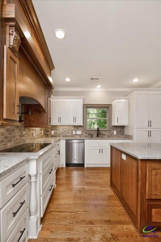 243 Mossland Dr, Perry, GA 31069