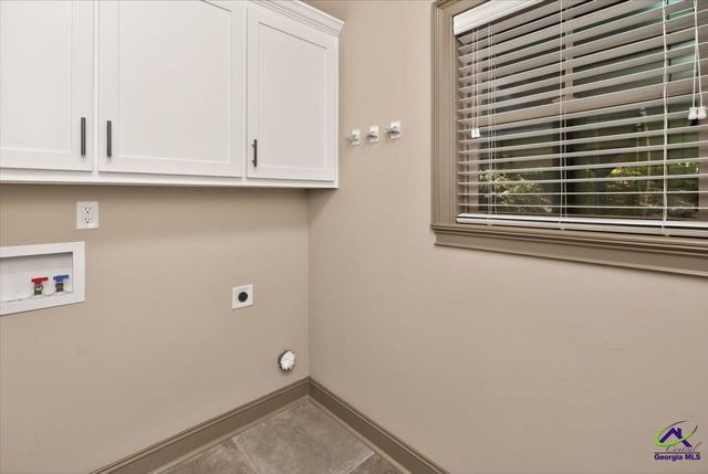 243 Mossland Dr, Perry, GA 31069