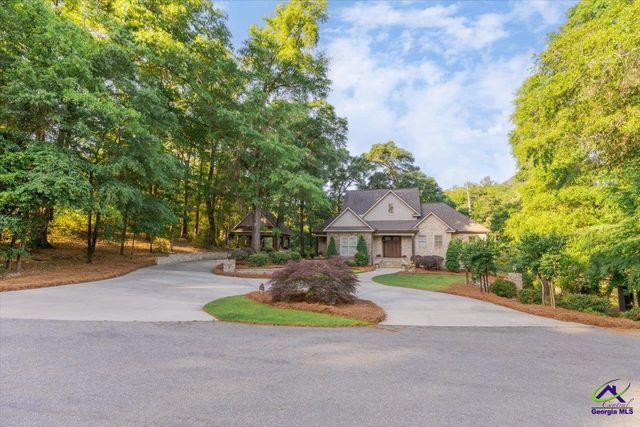 243 Mossland Dr, Perry, GA 31069