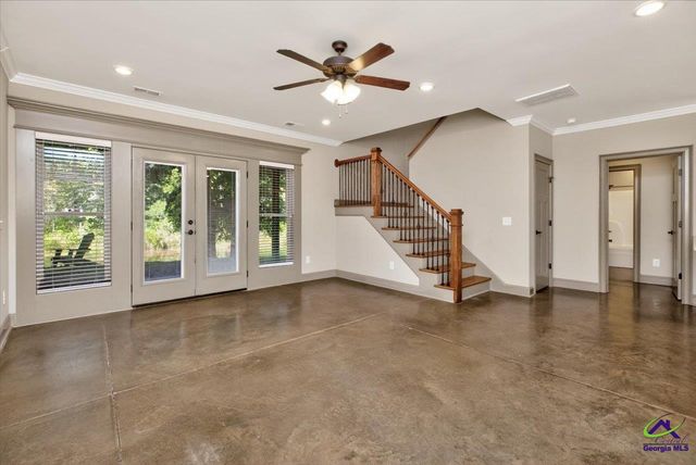 243 Mossland Dr, Perry, GA 31069