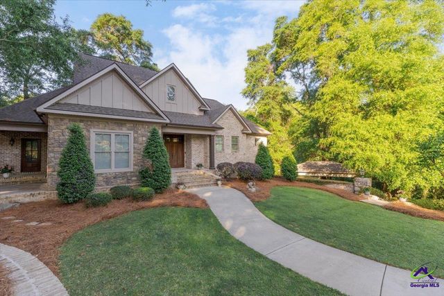 243 Mossland Dr, Perry, GA 31069