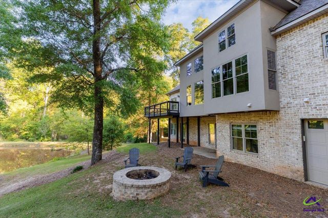 243 Mossland Dr, Perry, GA 31069