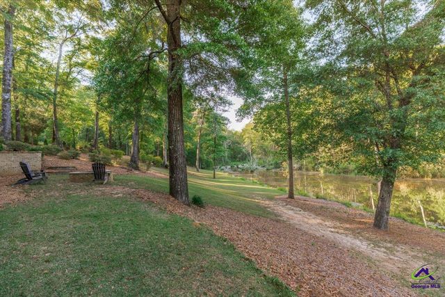 243 Mossland Dr, Perry, GA 31069