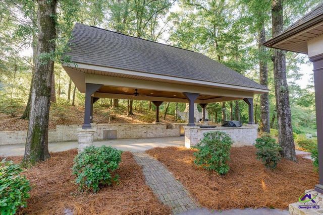 243 Mossland Dr, Perry, GA 31069
