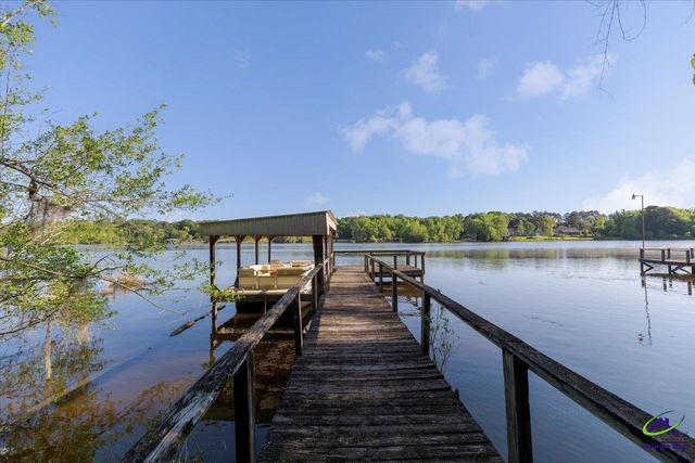 243 Mossland Dr, Perry, GA 31069