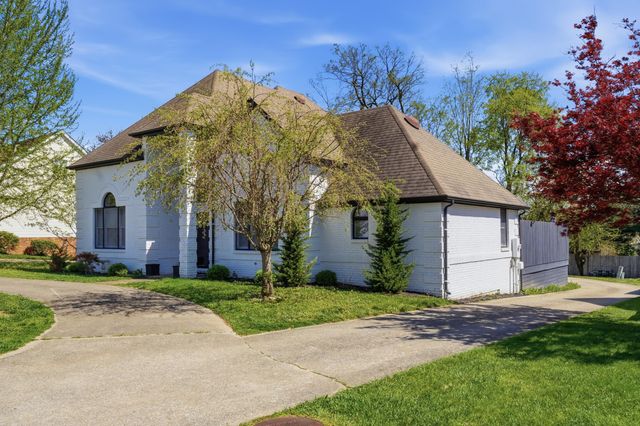145 S Hill Road, Versailles, KY 40383