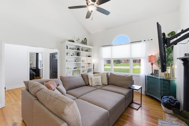 145 S Hill Road, Versailles, KY 40383