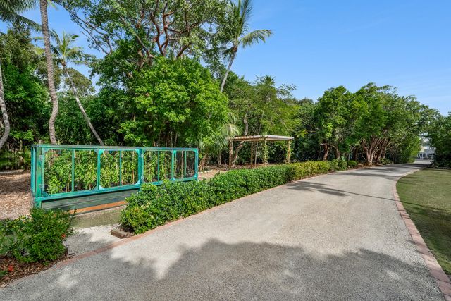 82768 Overseas Highway, Upper Matecumbe Key Islamorada, FL 33036