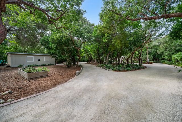 82768 Overseas Highway, Upper Matecumbe Key Islamorada, FL 33036