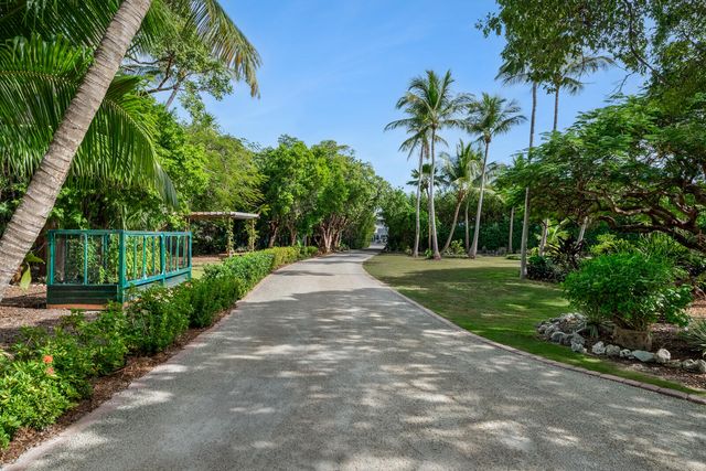 82768 Overseas Highway, Upper Matecumbe Key Islamorada, FL 33036