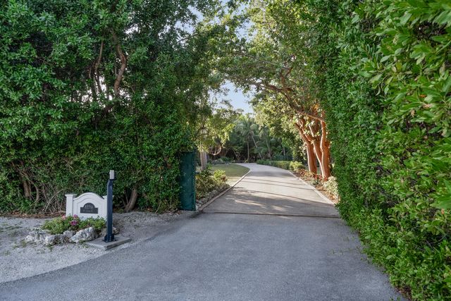 82768 Overseas Highway, Upper Matecumbe Key Islamorada, FL 33036