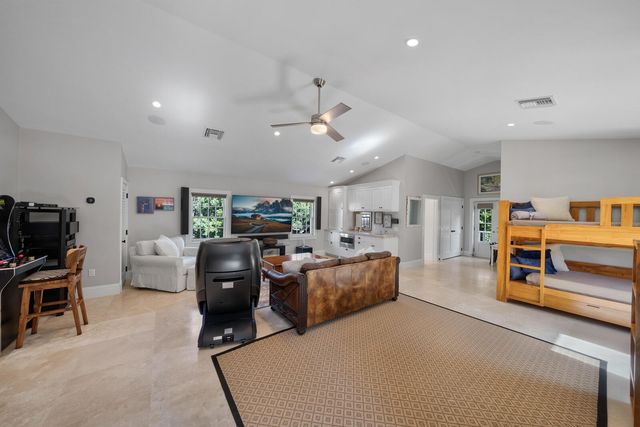 82768 Overseas Highway, Upper Matecumbe Key Islamorada, FL 33036