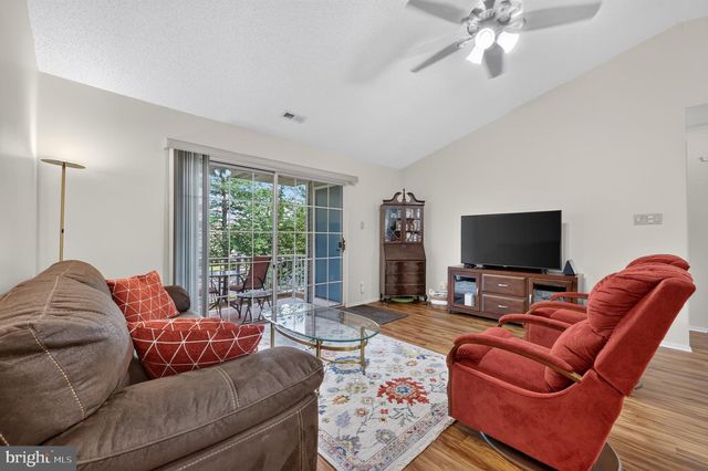 5806-B ADELAIDE DR, Mount Laurel, NJ 08054