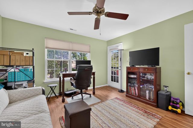 5806-B ADELAIDE DR, Mount Laurel, NJ 08054