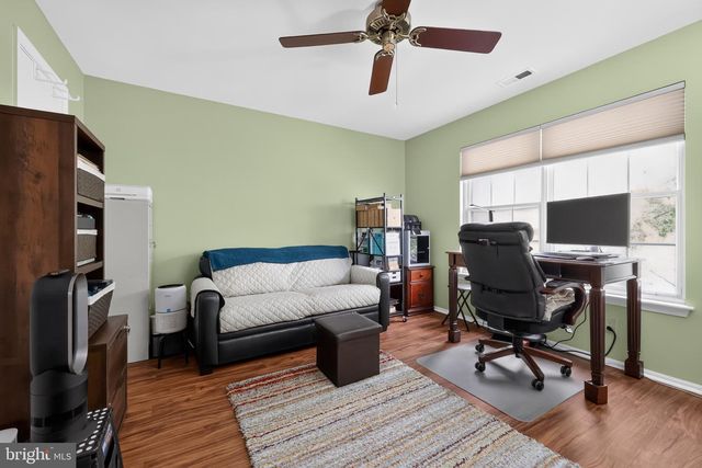 5806-B ADELAIDE DR, Mount Laurel, NJ 08054