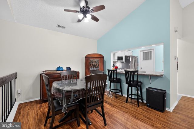 5806-B ADELAIDE DR, Mount Laurel, NJ 08054