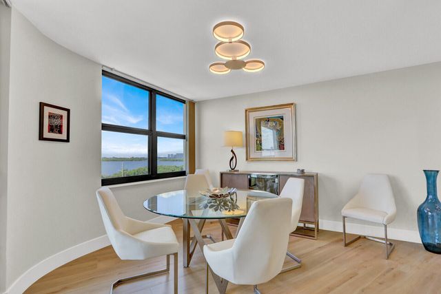 5420 N Ocean Drive 506, Singer Island, FL 33404