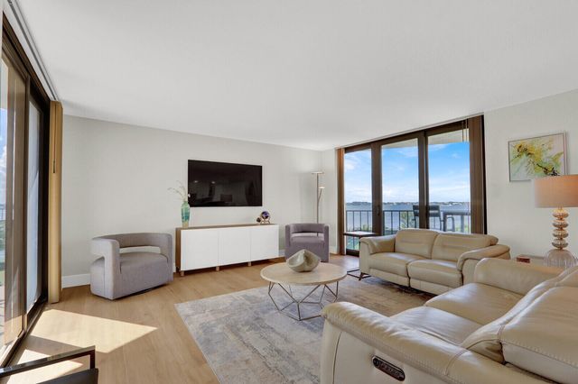 5420 N Ocean Drive 506, Singer Island, FL 33404