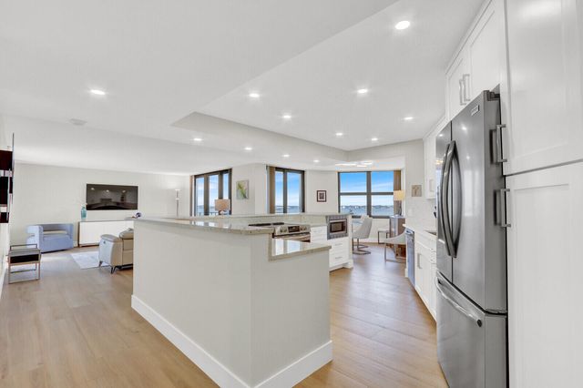 5420 N Ocean Drive 506, Singer Island, FL 33404