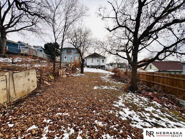 2614 Pierce Street, Omaha, NE 68105