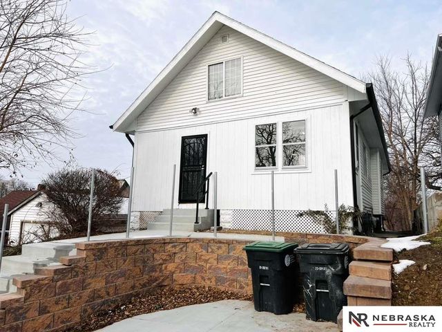 2614 Pierce Street, Omaha, NE 68105