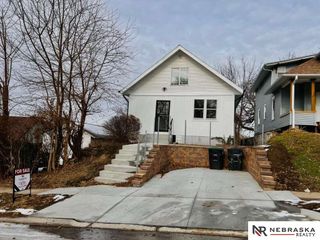 2614 Pierce Street, Omaha, NE 68105