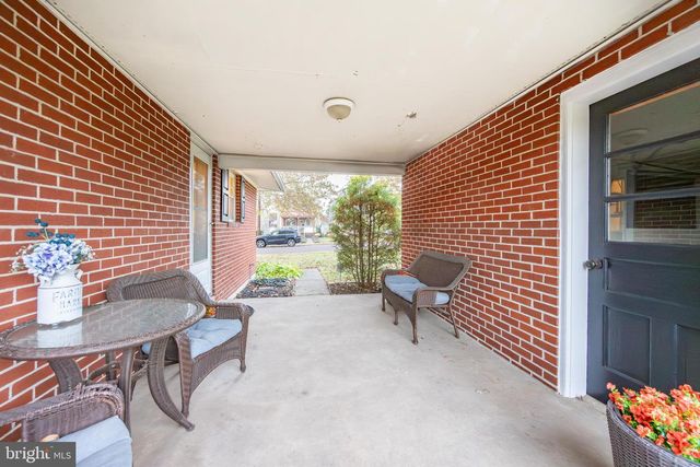 820 N FRANKLIN ST, Pottstown, PA 19464