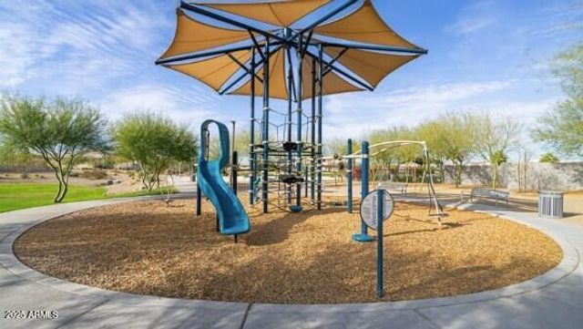 8736 W COLTER Street, Glendale, AZ 85305