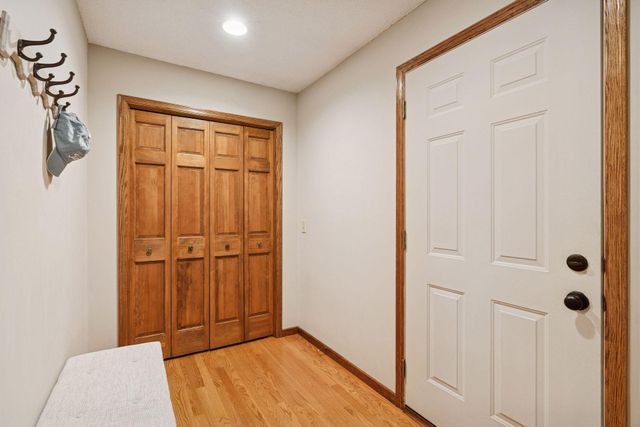 12500 Pinehurst Drive, Burnsville, MN 55337