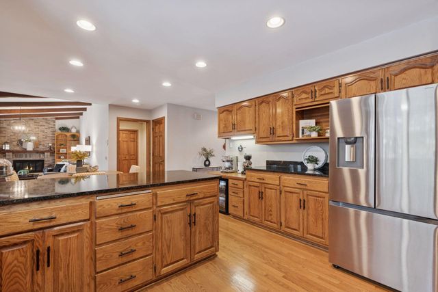 12500 Pinehurst Drive, Burnsville, MN 55337