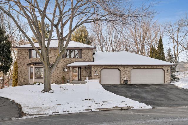 12500 Pinehurst Drive, Burnsville, MN 55337