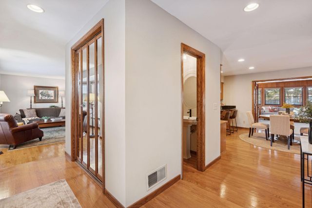 12500 Pinehurst Drive, Burnsville, MN 55337