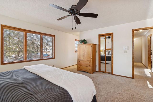 12500 Pinehurst Drive, Burnsville, MN 55337