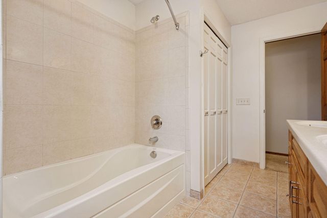 12500 Pinehurst Drive, Burnsville, MN 55337