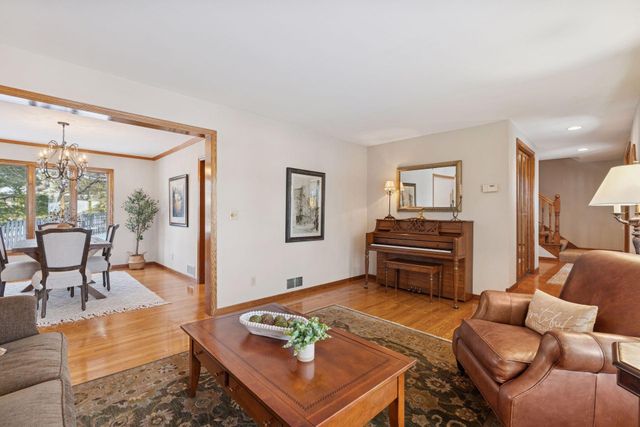 12500 Pinehurst Drive, Burnsville, MN 55337