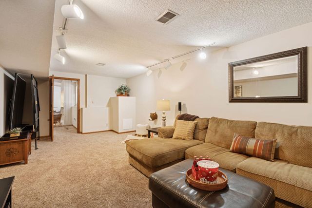 12500 Pinehurst Drive, Burnsville, MN 55337